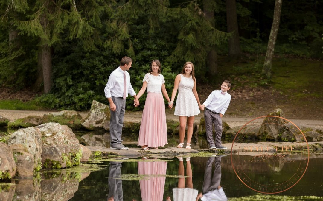 Outdoor Family Portraits – Chic Elegance in the Garden